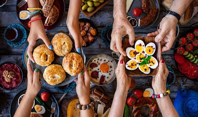 RAMAZAN’DA MİDENİZİ VE KİLONUZU KORUMANIN YOLLARI