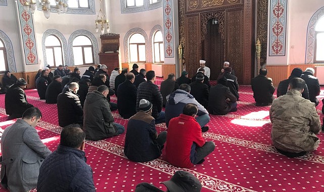 Ramazan'ın ilk cuması doldu taştı