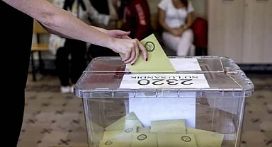 Türkiye yarın sandık başına gidiyor!