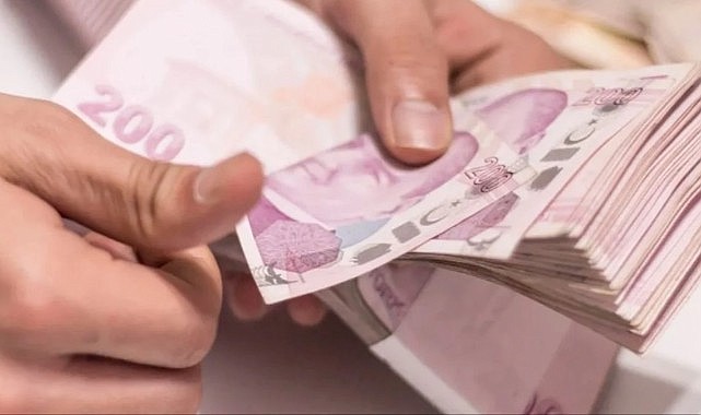 Vatandaş haklı olarak isyanda! Site yöneticileri oturdukları yerden 200 bin TL maaş alıyor