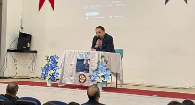 Vekil Koç, mezun olduğu lisede kariyer günlerine katıldı