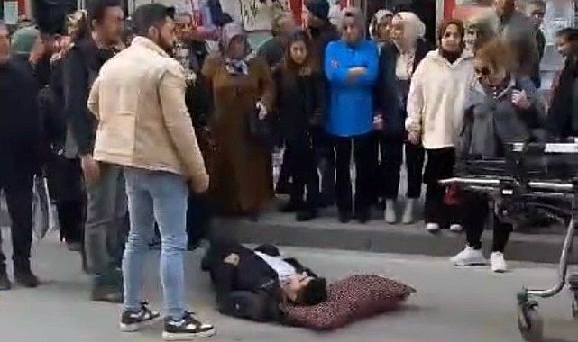 Yolun karşısına geçmeye çalışan yayaya otomobil çarptı