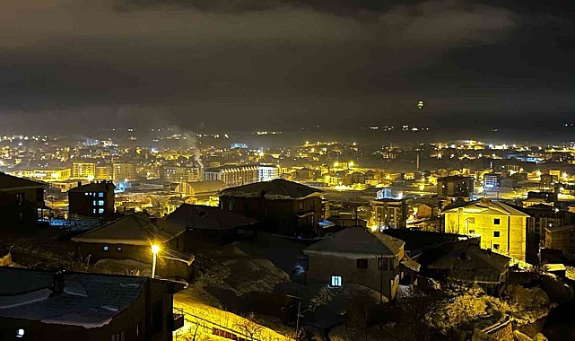 Yüksekova&#039;da sahur vakti 3,1 büyüklüğünde deprem