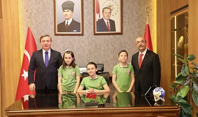 23 Nisan Ulusal Egemenlik ve Çocuk Bayramı Erzincan'da coşkuyla kutlandı