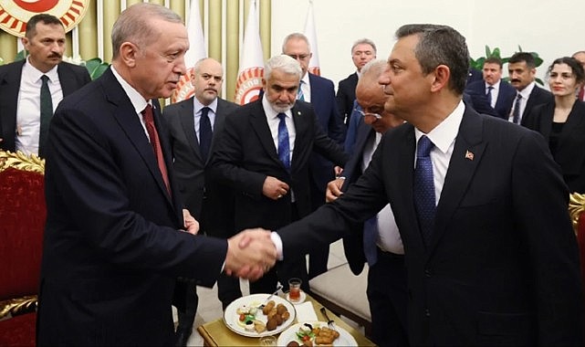 AK Parti'den Erdoğan-Özel görüşmesiyle ilgili açıklama: En önemli gündem maddesi ekonomi olacak