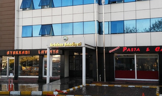 Ardahan Belediyesinde atama tartışması: Oy vermeyen çöpe!