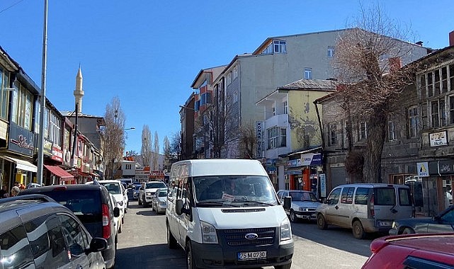 Ardahan’da trafik keşmekeşliği