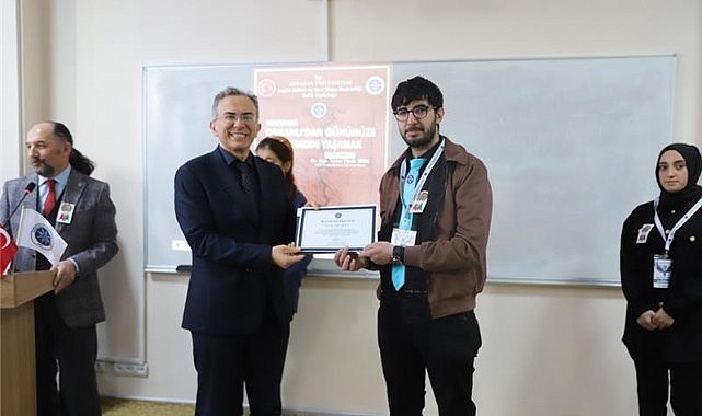 ARÜ’de, sınırda yaşama konulu konferans düzenlendi