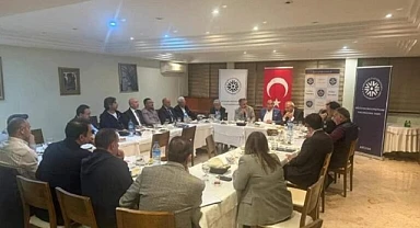 ARÜ Vakfı, Esfender Korkmaz’ın davetiyle İstanbul’da toplandı
