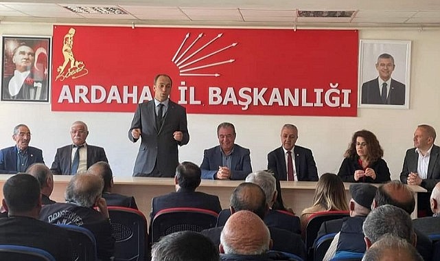 CHP’de bayramlaşma kutlamaya dönüştü