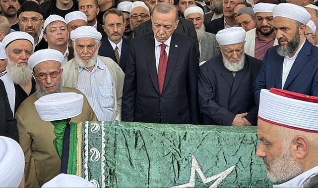 Cumhurbaşkanı Erdoğan, İsmailağa lideri Hasan Kılıç'ın cenaze törenine katıldı