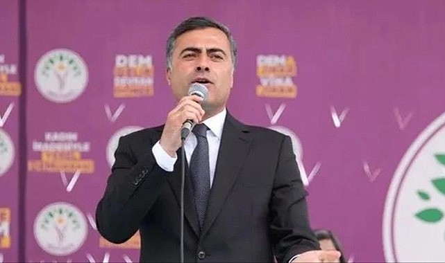 DEM Parti'nin kazandığı Van'da başkanlık AK Parti'ye geçti