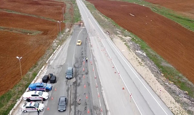 Erzincan'da trafik ekiplerinden dronlu denetim