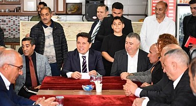 Esenyurt Belediye başkanı Ahmet özer, Ardahanlılarla bayramlaştı