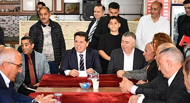 Esenyurt Belediye başkanı Ahmet özer, Ardahanlılarla bayramlaştı