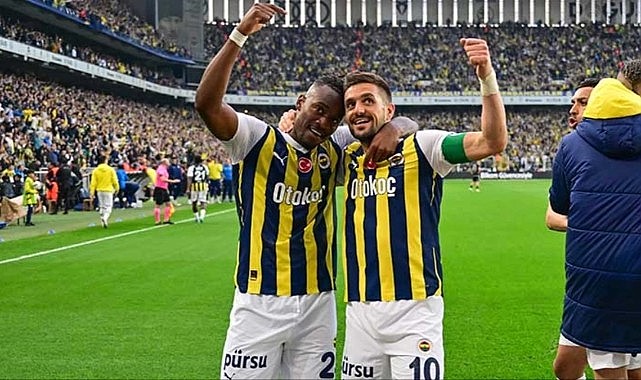 Fenerbahçe, sahasında Beşiktaş'ı 2-1 mağlup etti