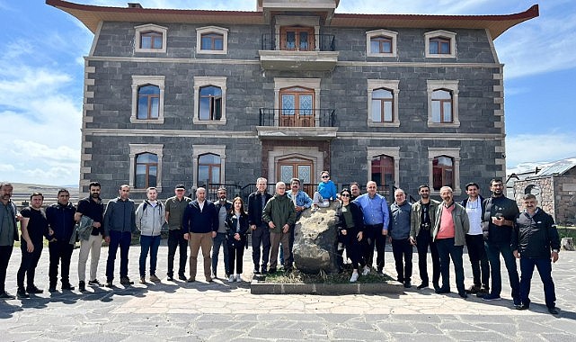 Gazeteciler turizm rotasında