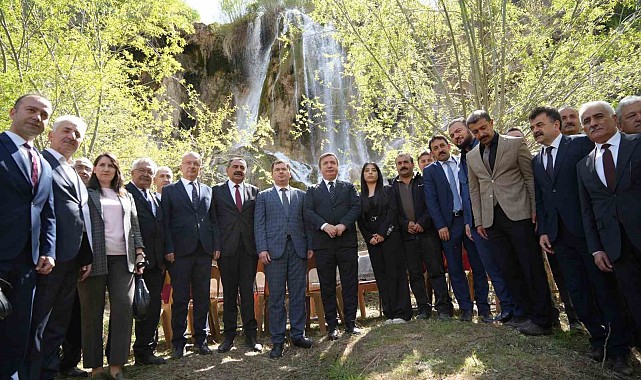 Girlevik Şelalesinde Erzincan'ın yöresel lezzetler tanıtıldı