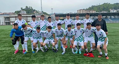 Göle Spor U18 takımı Ardahan Ligi şampiyonu oldu