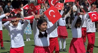 Hanak’ta 23 Nisan coşkusu yaşandı