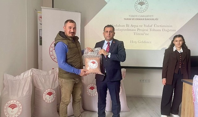 İl Tarım, çiftçilere arpa ve yulaf tohumu dağıttı