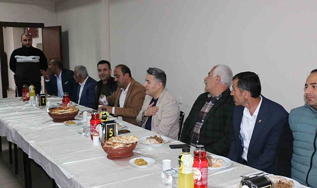 Kaymakam Özçelik, il genel meclis üyeleri ve muhtarlarla iftar yaptı