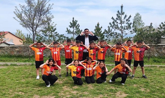 Mauro Icardi, Muşlu öğrencileri paylaştı