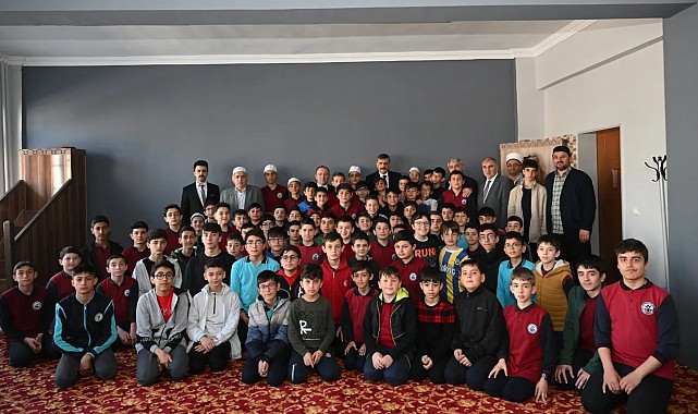 Öğrencileri hatim duasında yalnız bırakmadılar