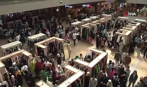 Ramazan Bayramı nedeniyle AVM’ler doldu taştı