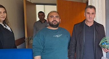 Sağlık müdürü Askeroğlu, sağlık çalışanlarının bayramını kutladı