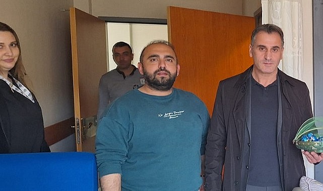 Sağlık müdürü Askeroğlu, sağlık çalışanlarının bayramını kutladı
