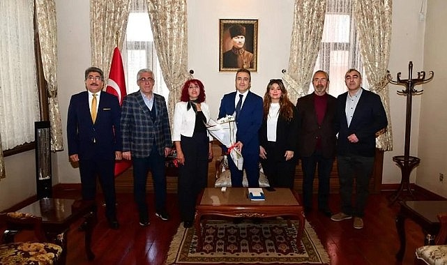 Vali Çiçek, turizm sektöründeki temsilcilerle bir araya geldi
