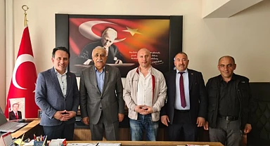 Yeni Belediye başkanlarına AK Parti'den tebrik ziyareti