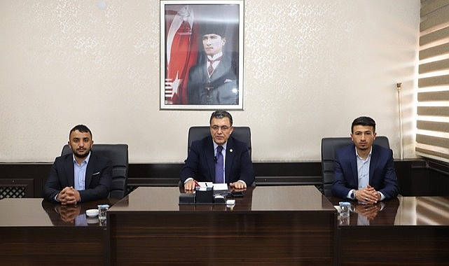 Yeni üyelerden oluşan Belediye Meclisi ilk toplantısını yaptı