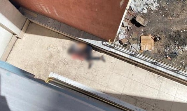 19 yaşındaki bir genç kendisini 5'inci kattan attı