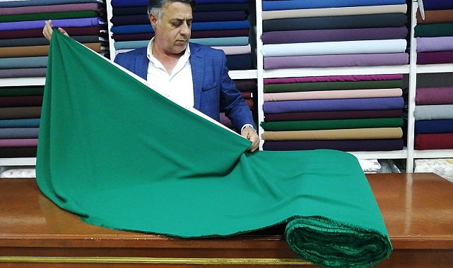 Ağrı'da elbiselik kumaşa talep artıyor