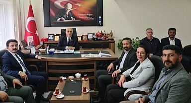 AK Parti il koordinatörü Mengi, Çıldır Belediyesini ziyaret etti