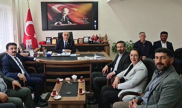 AK Parti il koordinatörü Mengi, Çıldır Belediyesini ziyaret etti