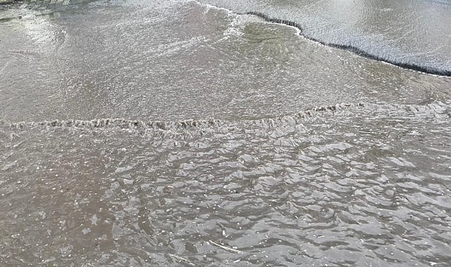 Ardahan'da caddeler göle döndü