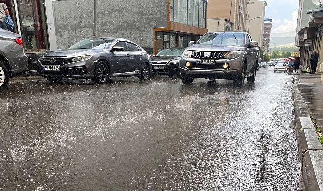 Ardahan’da yağmur etkili oluyor
