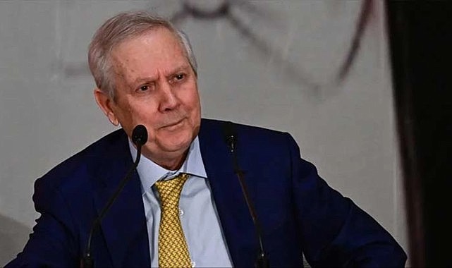 Aziz Yıldırım, canlı yayında ağlamamak için kendini zor tuttu