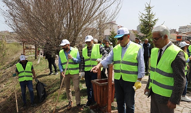 Başkan Demir:"Belediye yan gelip yatma yeri değildir"