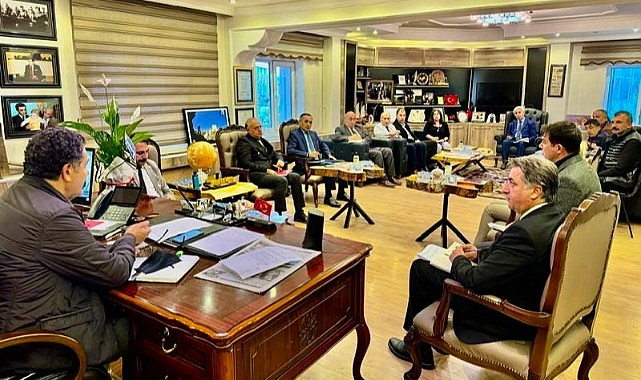 Başkan Demir, kurmaylarıyla toplantı yaptı