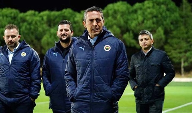 Birdenbire Samandıra'ya geldi! Ali Koç'un Galatasaray derbisi öncesi futbolculara söylediklerine bakın