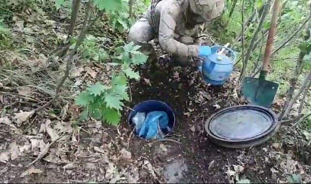 Bitlis'te patlayıcı ve yaşam malzemesi ele geçirildi