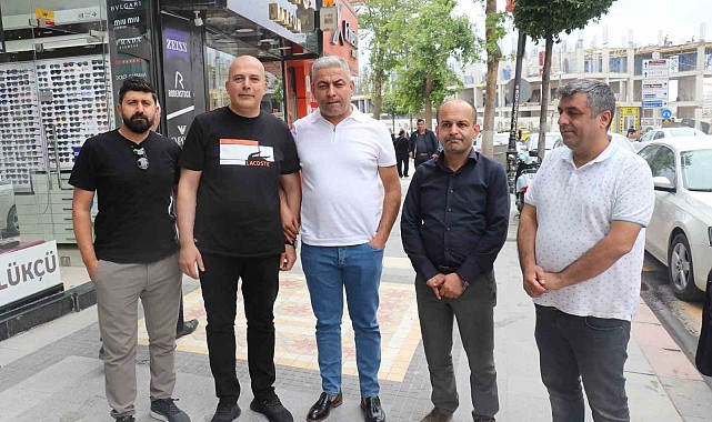 Cadde esnafından Başkan Er'e tepki