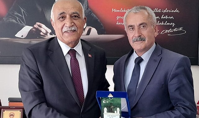 CHP’li Atasoy’dan, AK Partili belediyeye hayırlı olsun ziyareti