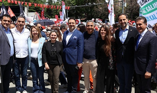 CHP'nin Ardahan'daki emeklileri mitinge götürmeye gücü yetmedi
