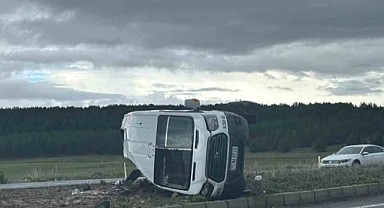 Çıldır’da trafik kazası: 1 ölü, 13 yaralı