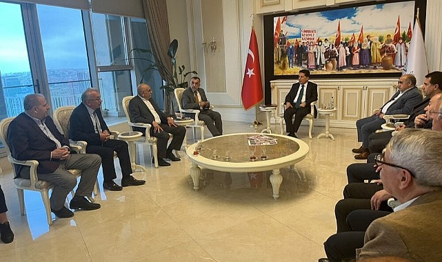 Esenyurt Belediye Başkanı Özer, Ardahanlıları ağırladı